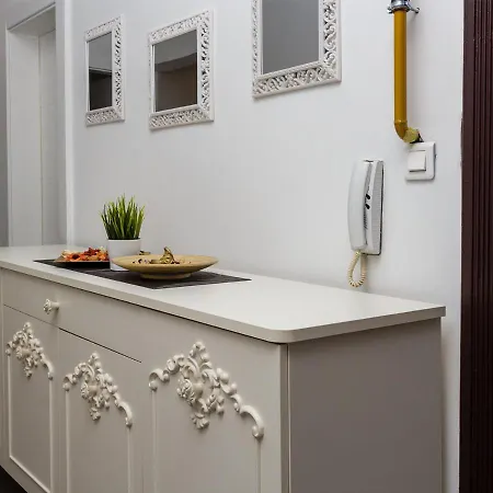 O..c.. Lux * سراييفو